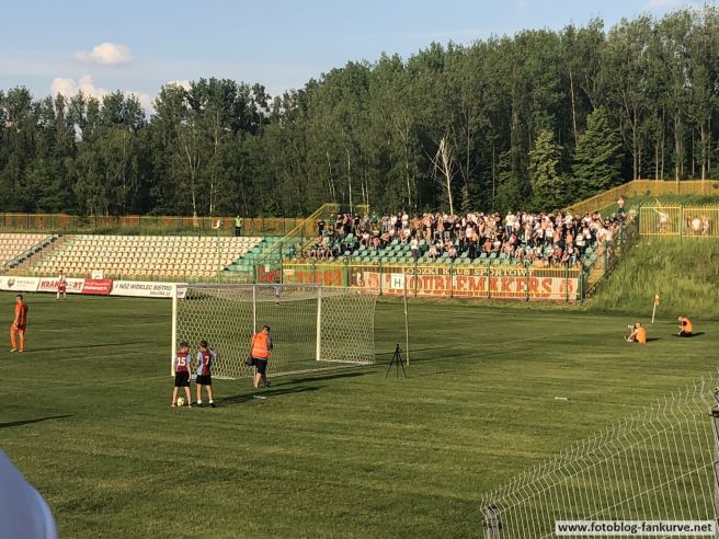 E4B2506A-EFB0-45EB-A8FC-13F1611B084B